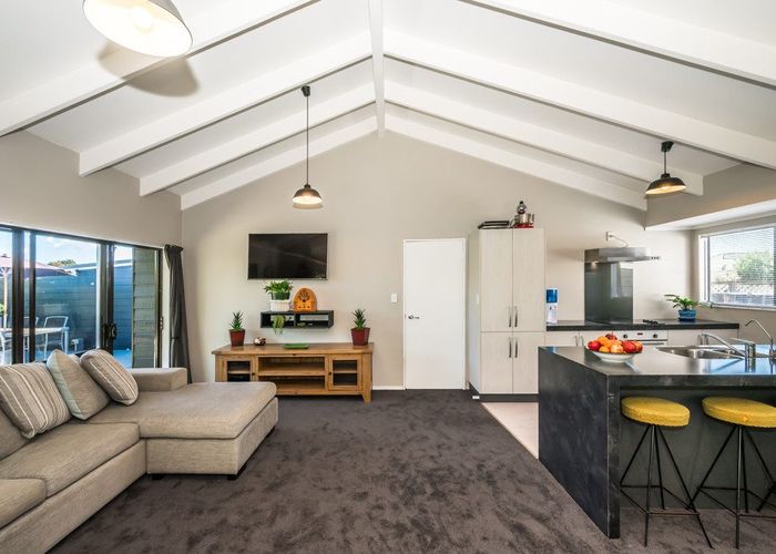 at 11 Sunburst Court, Paraparaumu Beach, Paraparaumu