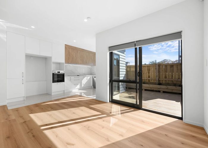  at 1/255 Pakuranga Road, Pakuranga, Manukau City, Auckland