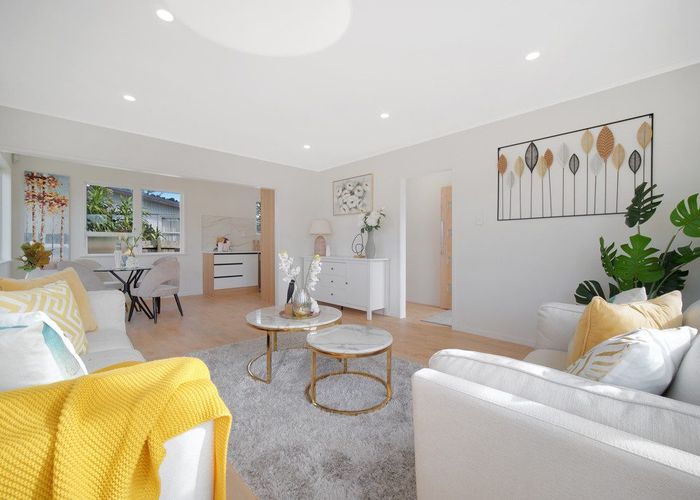  at 8 Comet Crescent, Mangere, Manukau City, Auckland