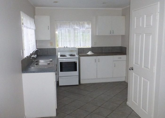  at 2/2/140a Browns Road, Manurewa, Manukau City, Auckland