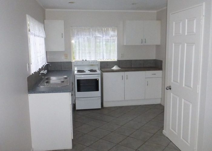  at 2/140a Browns Road, Manurewa, Manukau City, Auckland