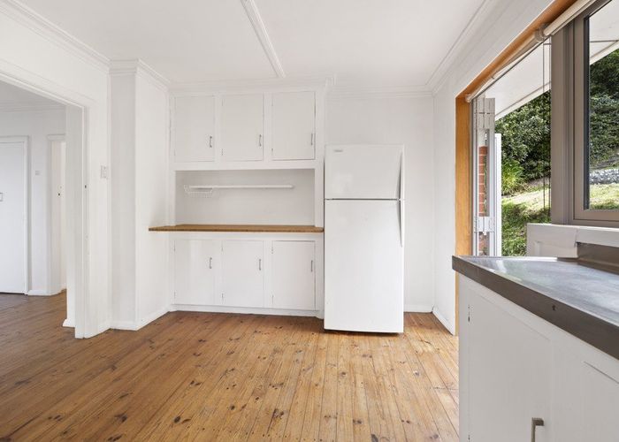  at 30 Seaview Terrace, Kew, Dunedin, Otago