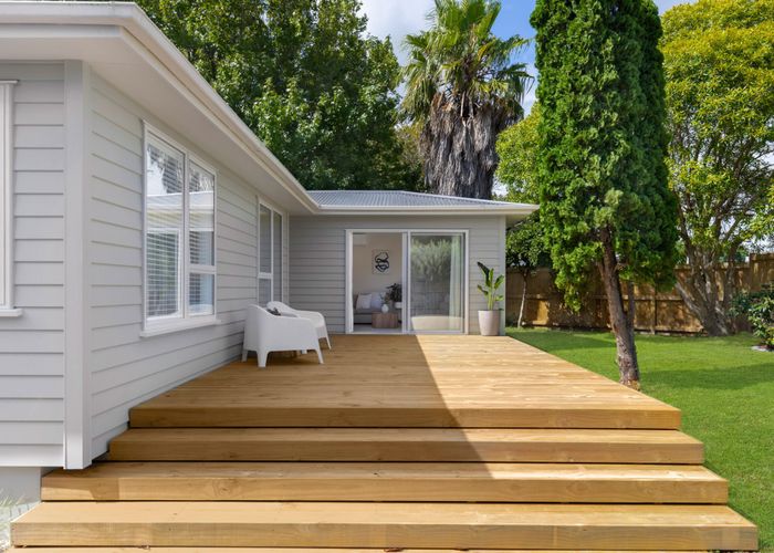  at 35 Bell Road, Beachlands, Manukau City, Auckland