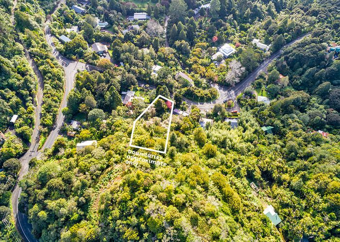  at 898 West Coast Road, Waiatarua, Auckland