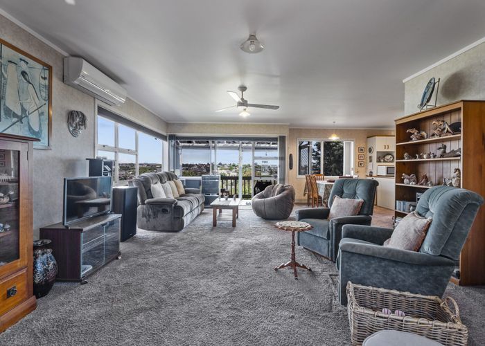  at 33B Russleigh Drive, Dinsdale, Hamilton, Waikato