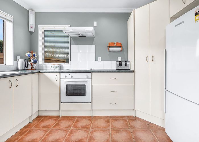  at 8 Ashgrove Court, Hamilton East, Hamilton