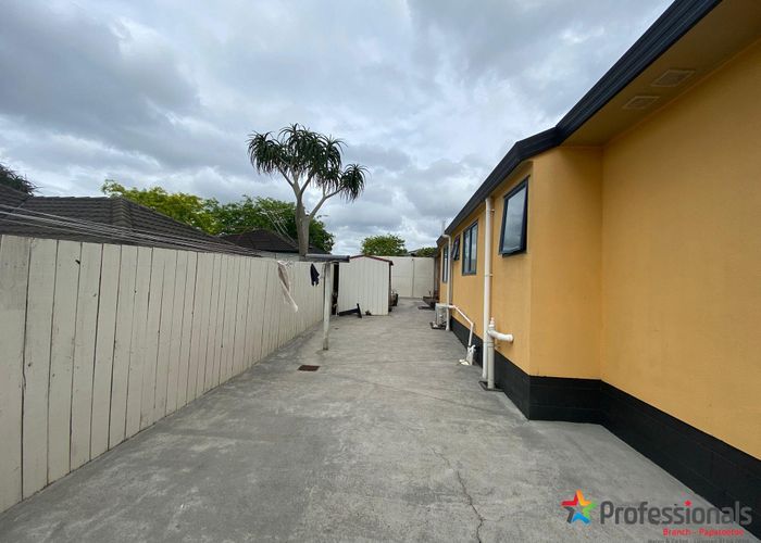  at 32 Rathmar Drive, Manurewa, Manukau City, Auckland