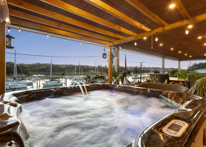 at 264 Wade River Road, Arkles Bay, Rodney, Auckland