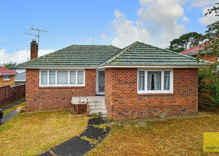  at 674 Richardson Road, Mount Roskill, Auckland City, Auckland