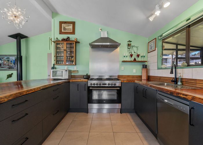  at 5 Ajax Place, Welcome Bay, Tauranga