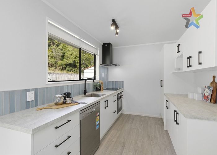 at 2/32 Eldon Grove, Taita, Lower Hutt