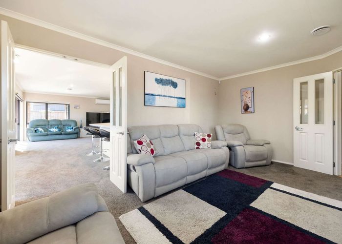  at 8 Mercury Court, Rototuna, Hamilton, Waikato