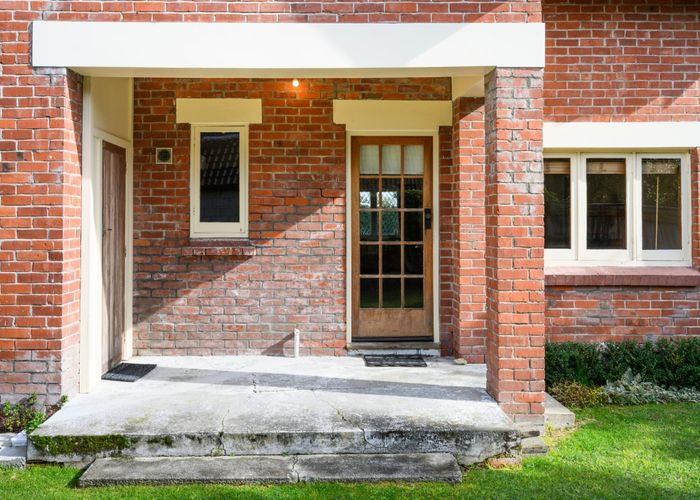 at 21 Batt Street, West End, Palmerston North, Manawatu / Whanganui