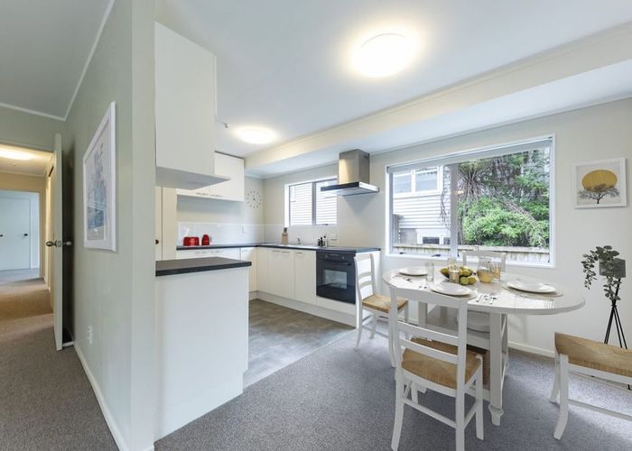  at 18D Sarona Ave, Glen Eden, Waitakere City, Auckland