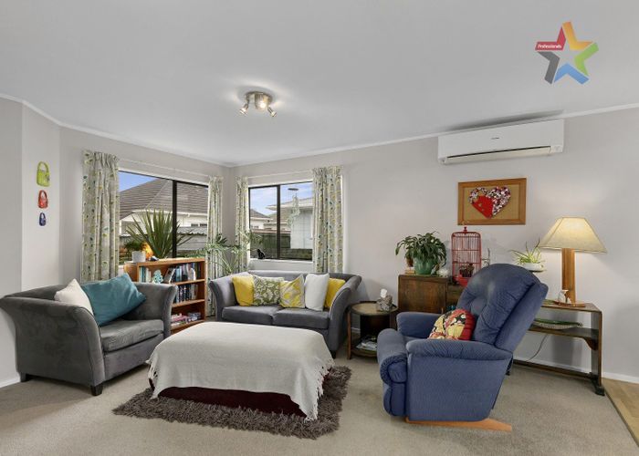  at 2/24 Gadsby Street, Avalon, Lower Hutt