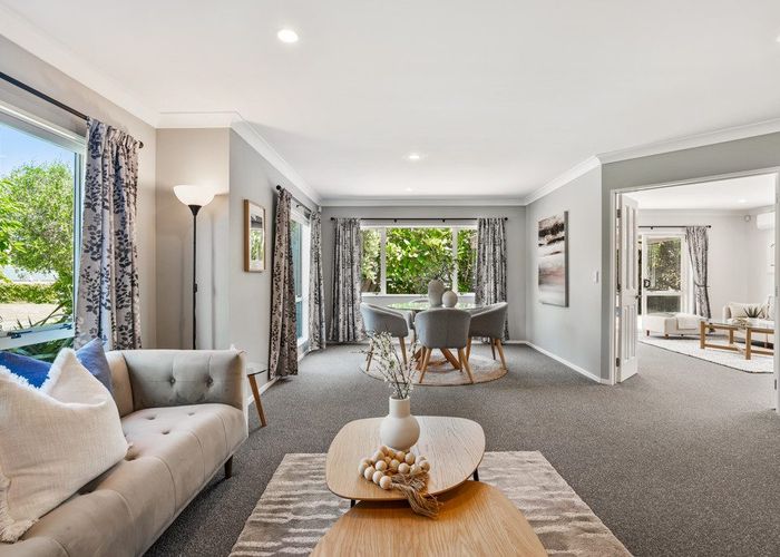  at 4 Mary Forgham Drive, Greenhithe, Auckland