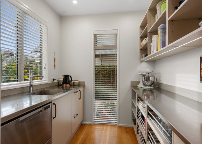  at 5 Lakebridge Place, Waitikiri, Christchurch City, Canterbury