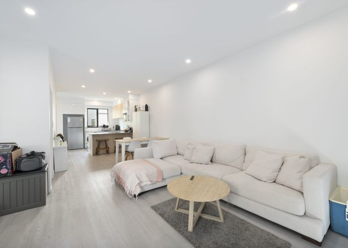  at 43B Fitzherbert Avenue, West Harbour, Waitakere City, Auckland