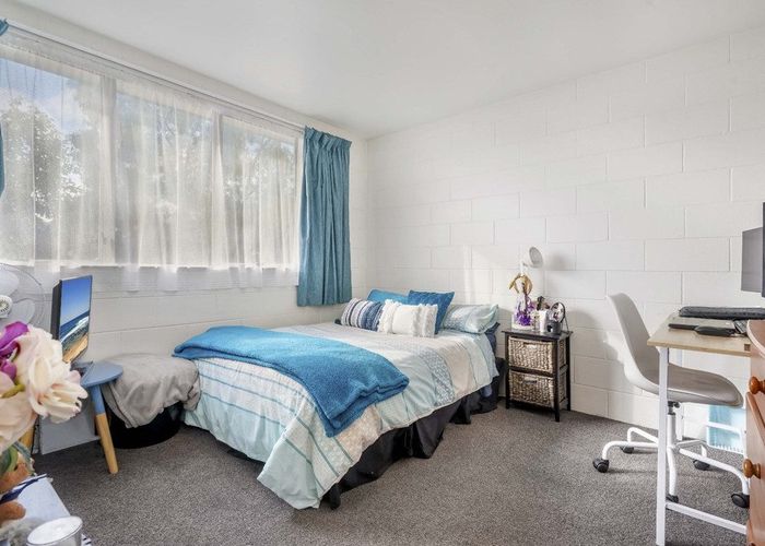  at 4/33 Old Mill Street, Frankton, Hamilton, Waikato