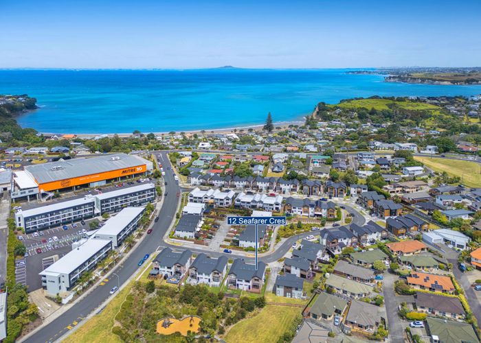  at 12 Seafarer Crescent, Stanmore Bay, Whangaparaoa