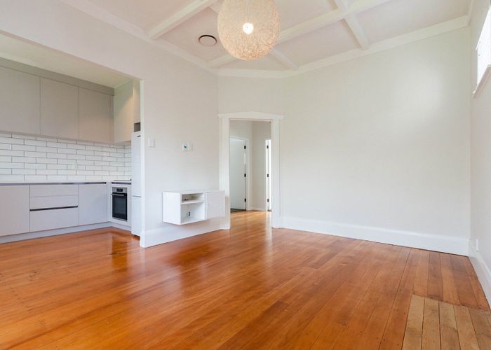  at 14 Oban Road, Westmere, Auckland