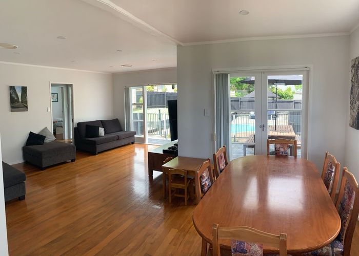  at 10 Yeoman Place, Howick, Manukau City, Auckland