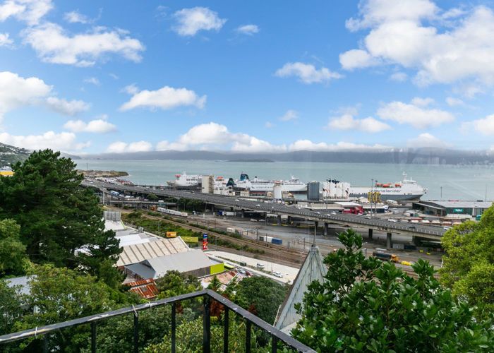  at 20 Grosvenor Terrace, Wadestown, Wellington