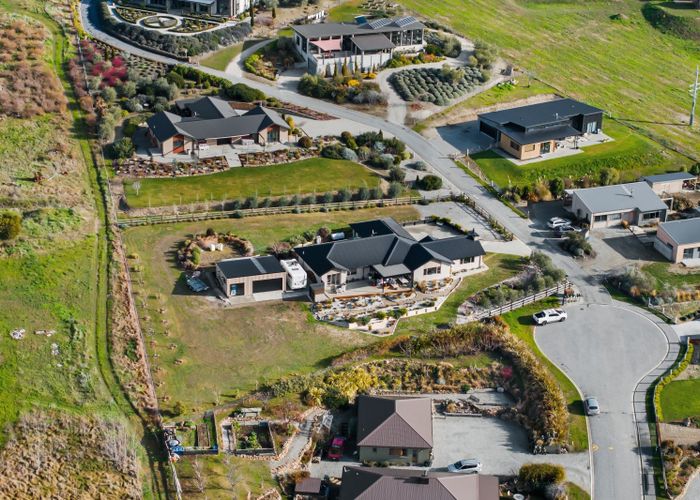  at 7 Mallett Lane, Lowburn