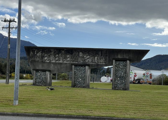  at 28 Silver Pine Place, Greymouth, Grey, West Coast