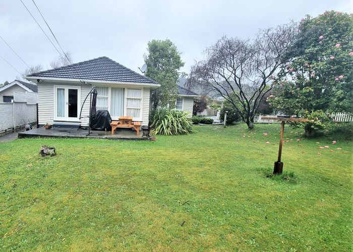  at 11 Prouse Grove, Silverstream, Upper Hutt, Wellington