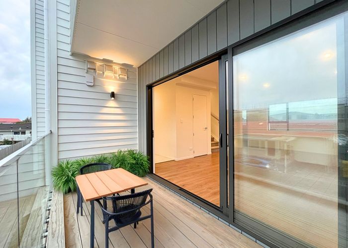  at 723B Massey Road, Mangere, Manukau City, Auckland