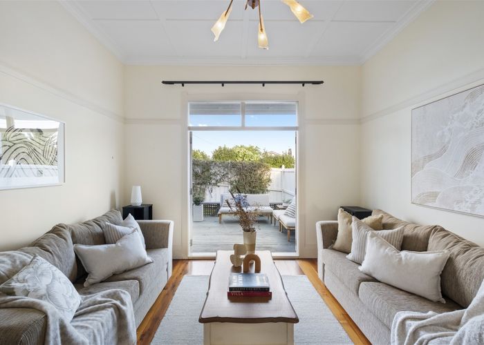  at 1/49 RAWENE RD, Birkenhead, North Shore City