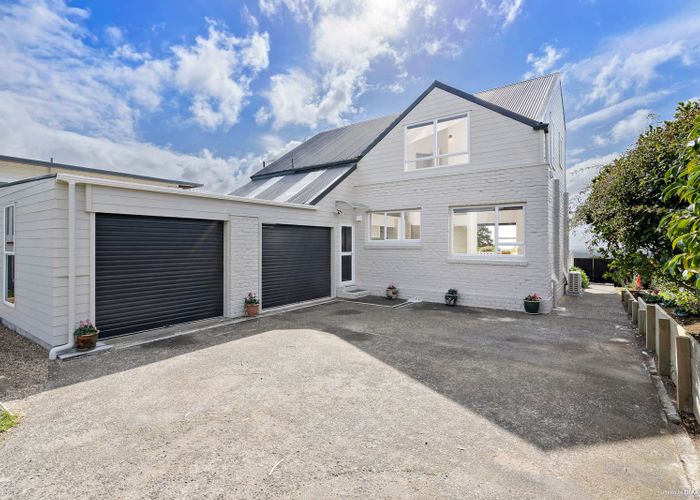  at 6 Range Road, Swanson, Auckland