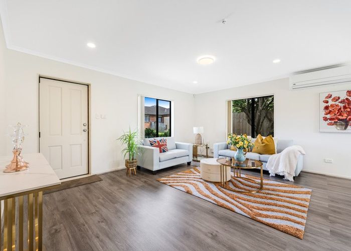  at 12 Cade Place, Weymouth, Auckland