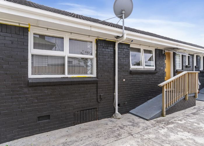  at 2/0 Middlemore Road, Otahuhu, Auckland