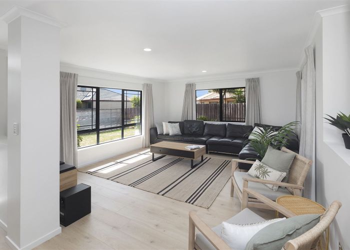  at 35 Eastwood Rise, Waimairi Beach, Christchurch