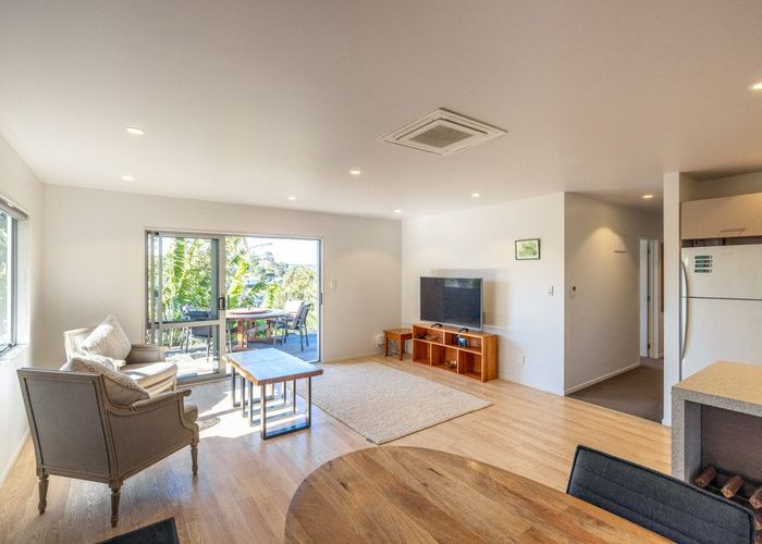 at 20 Wellington Road, Surfdale, Waiheke Island, Auckland