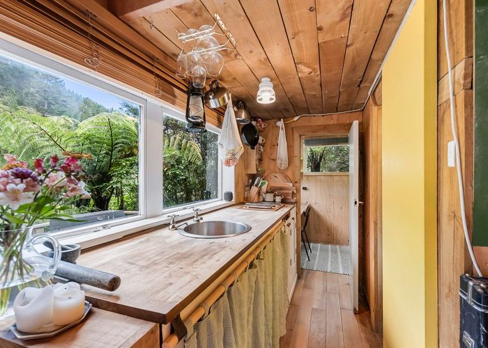  at 159 Pinehaven Road, Pinehaven, Upper Hutt