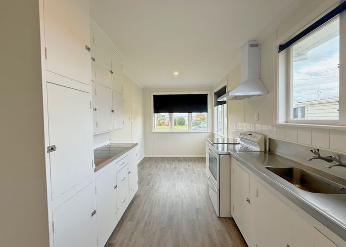 at 16 Burns Street, Tawhero, Whanganui, Manawatu / Whanganui