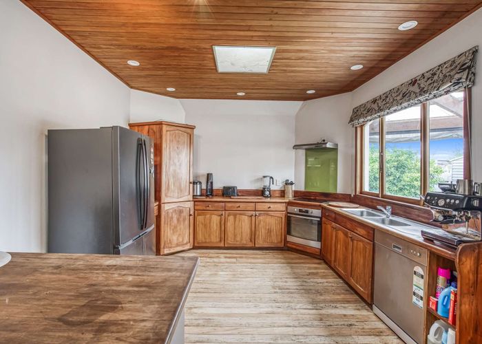  at 911 Churchill Street, Akina, Hastings