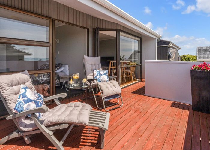  at 1/180 Sandspit Road, Shelly Park, Manukau City, Auckland