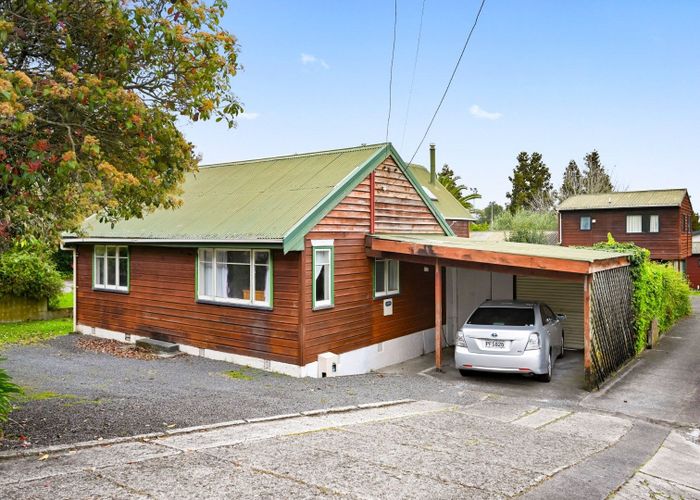  at 12 Ohaupo Road, Hamilton Lake, Hamilton, Waikato