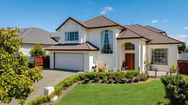  at 35 Claremont Way, East Tamaki Heights, Auckland