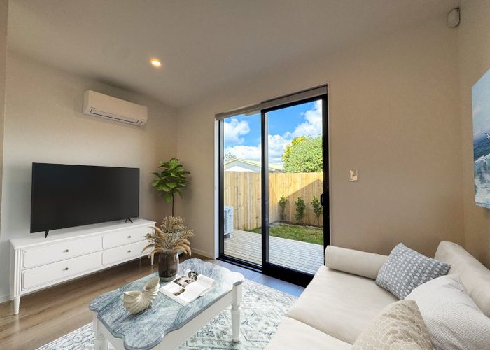  at 53E Alanbrooke Crescent, Avondale, Auckland City, Auckland