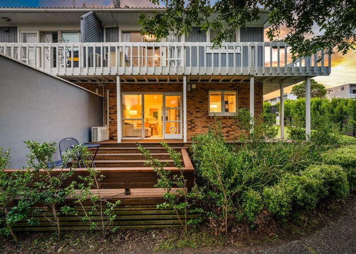  at 1/5 Strong Street, Saint Johns, Auckland City, Auckland