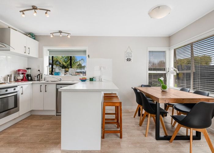  at 1/11 Northwick Place, Hillcrest, North Shore City, Auckland