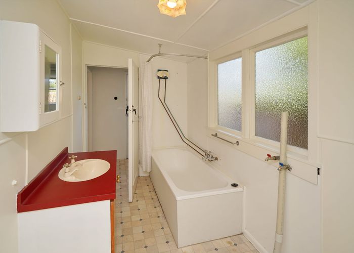  at 46 Ferry Road, Woodend Beach, Woodend