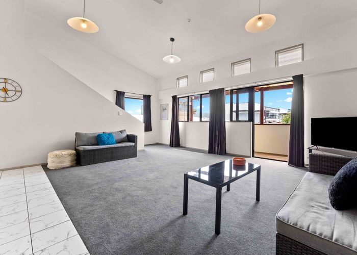  at 18/255 Browns Road, Manurewa, Manukau City, Auckland