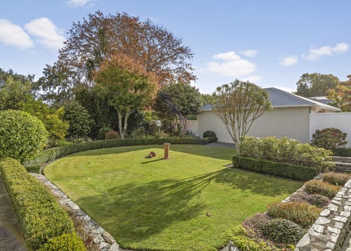  at 379 Fergusson Drive, Heretaunga, Upper Hutt