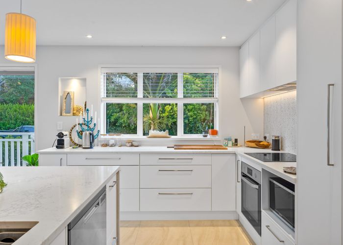  at 32A Sandown Road, Rothesay Bay, North Shore City, Auckland